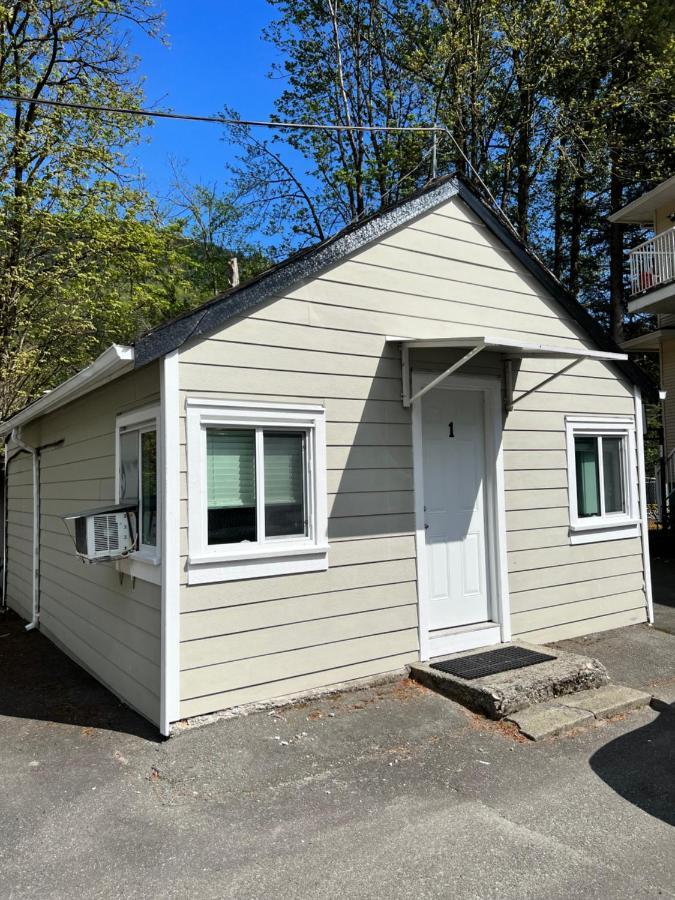 Lake Errock Motel Harrison Mills Dış mekan fotoğraf
